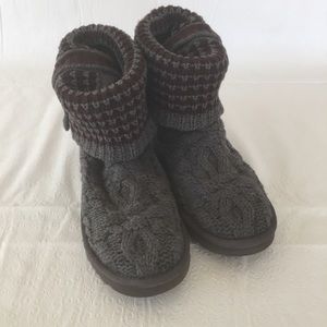 UGG Leland Boot sz 8